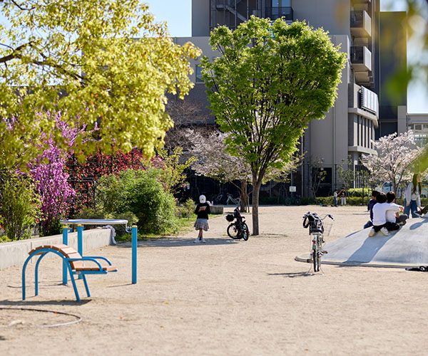 岸部新町しろやま公園（徒歩11分/約830m）