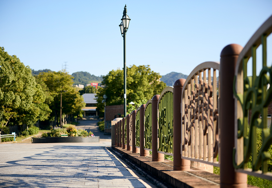 寝屋川公園 (徒歩19分～21分／約1,490m～1,680m)