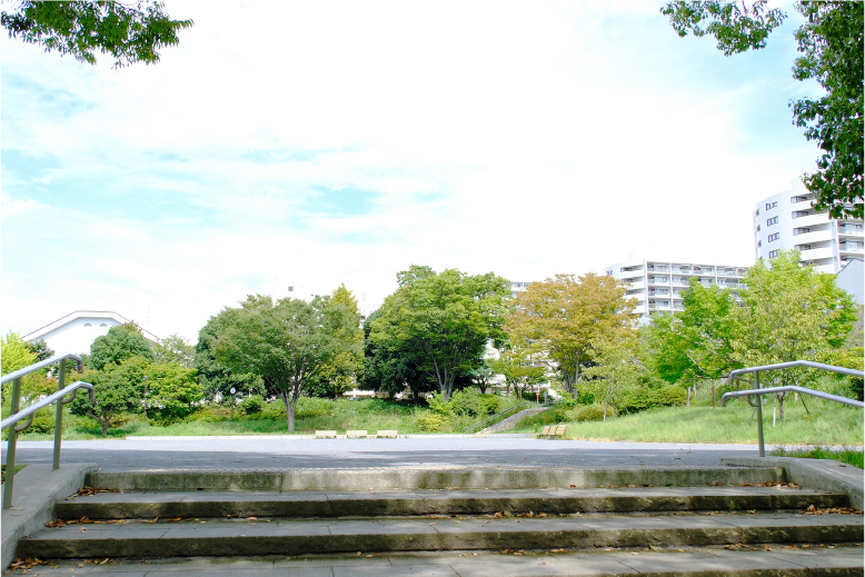 品濃町中央公園