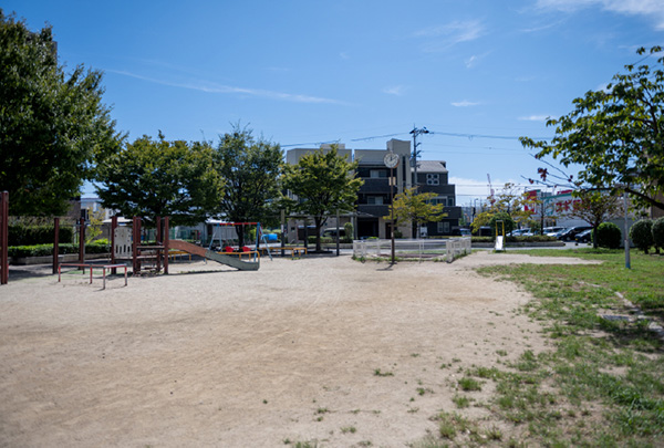 焼野南公園(徒歩12分/約950m)