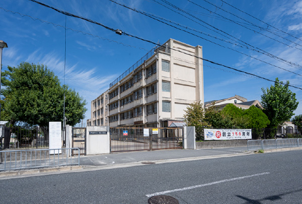 市立 二島小学校(徒歩7分/約510m)