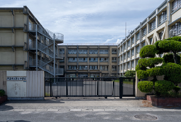 市立 第七中学校(徒歩17分/約1,360m)