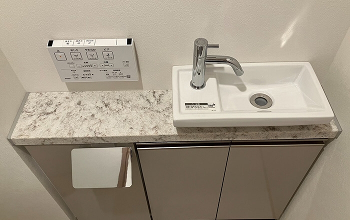 トイレ手洗いカウンター