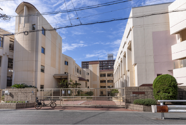 市立 中央小学校 (徒歩9分/約660m)