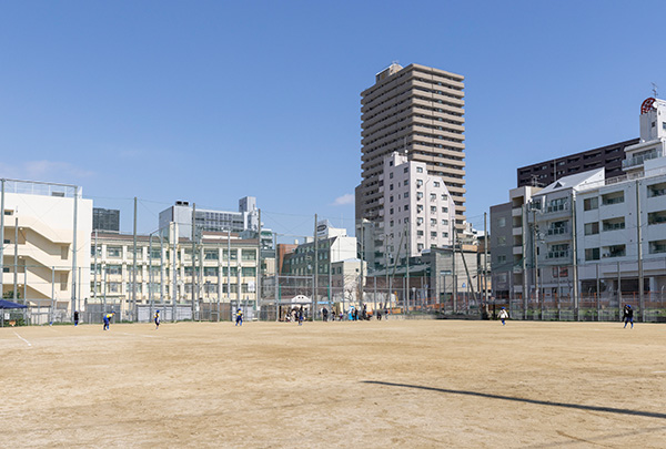 瓦屋町公園(徒歩7分/約500m)