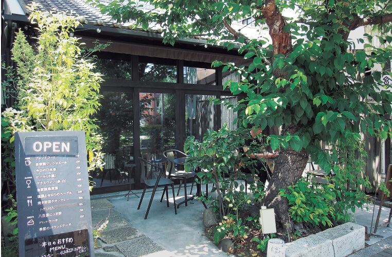 SAKAINOMA cafe ＆ residence熊