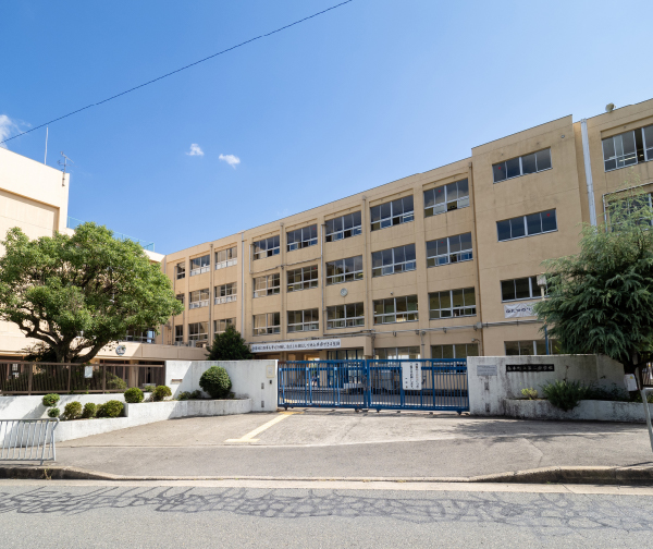 島本町立第二中学校（徒歩15分／約1,130m）