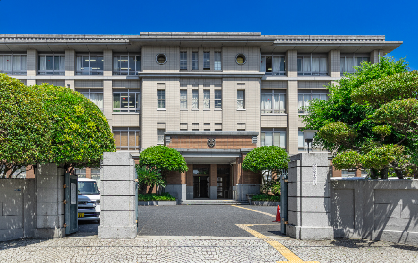 県立旭丘高等学校（徒歩22分／約1,720m）