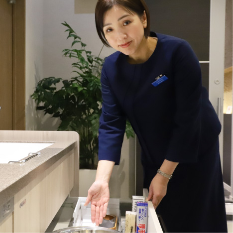 タカラスタンダード株式会社　女性スタッフ